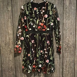 NWOT Dress mini floral mesh fashion LongSleeve casual cocktail black, Size M